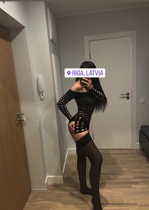  (28)