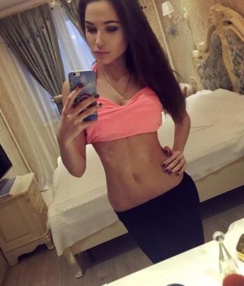 ВЫЕЗЖАЕЮ (22)