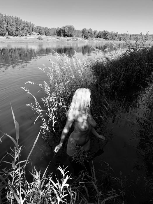 Annija (42)