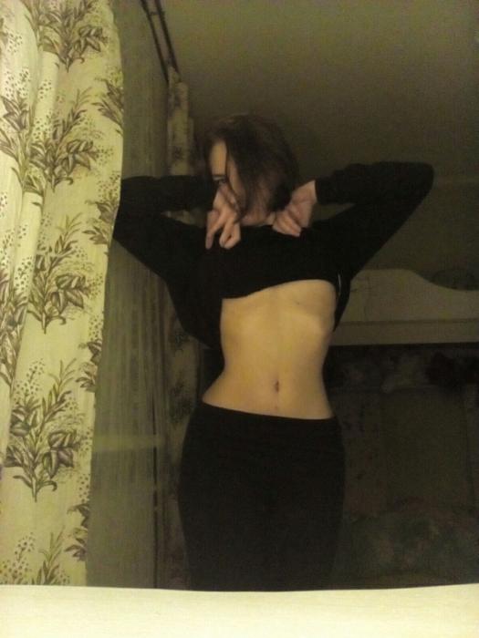 Ashley (25)