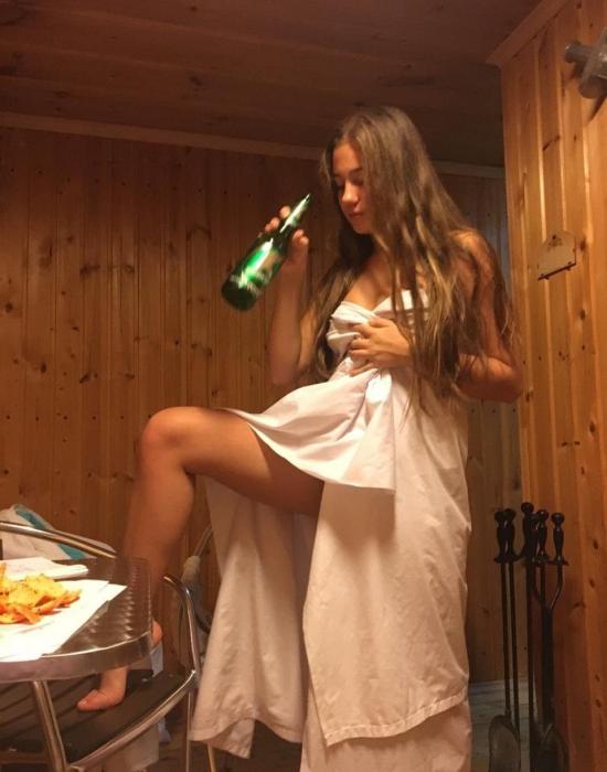 Anna (18)
