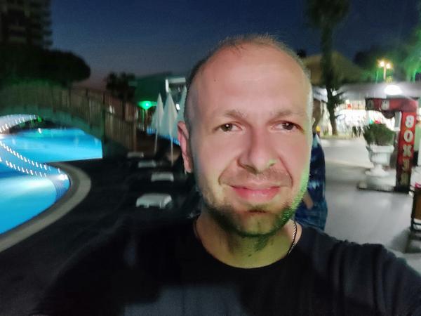 Vlad (40)