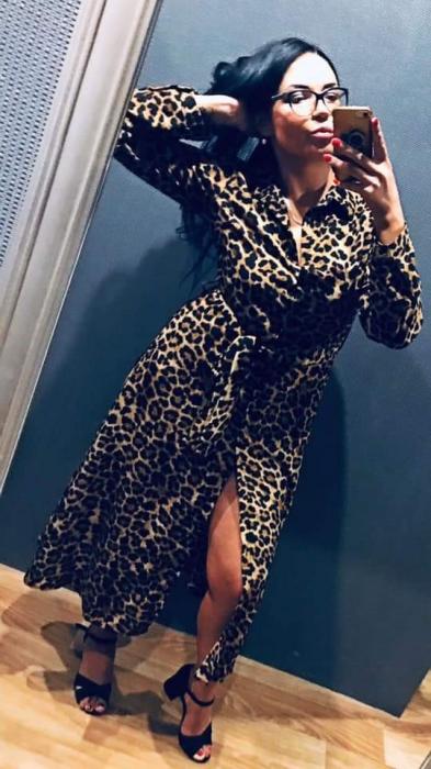 Laura kroft (29)