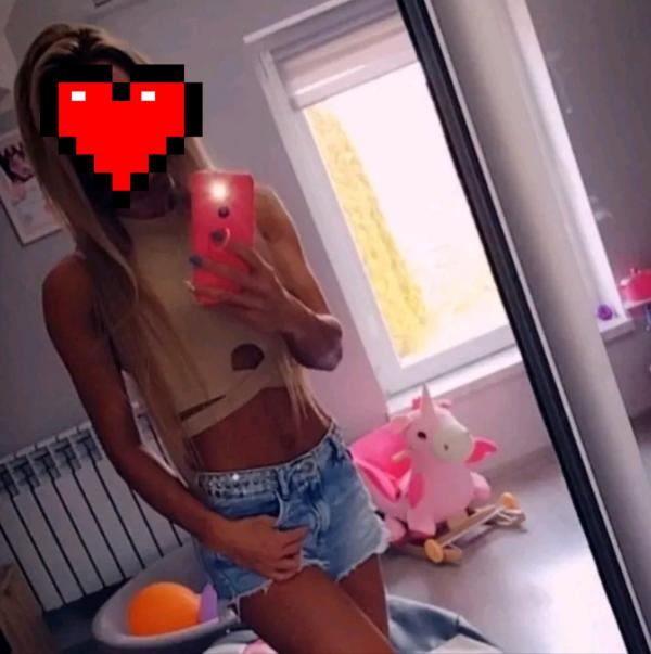 Eva (30)