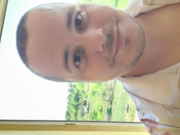 Andris (36)