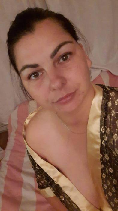Sandra (35)