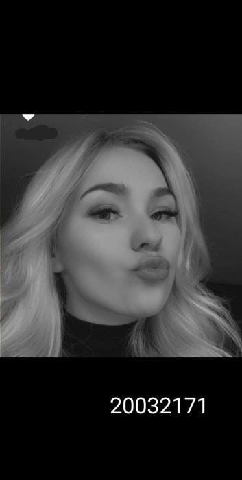 Dina (23)