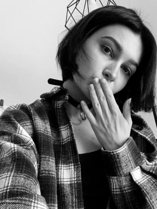 Linda (24)