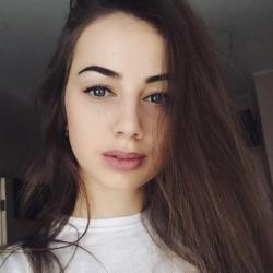 Уля Евтушенко