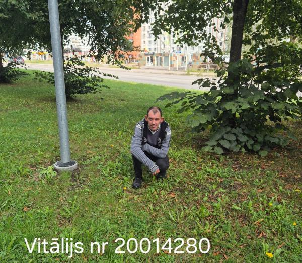 Vitālijs (40)