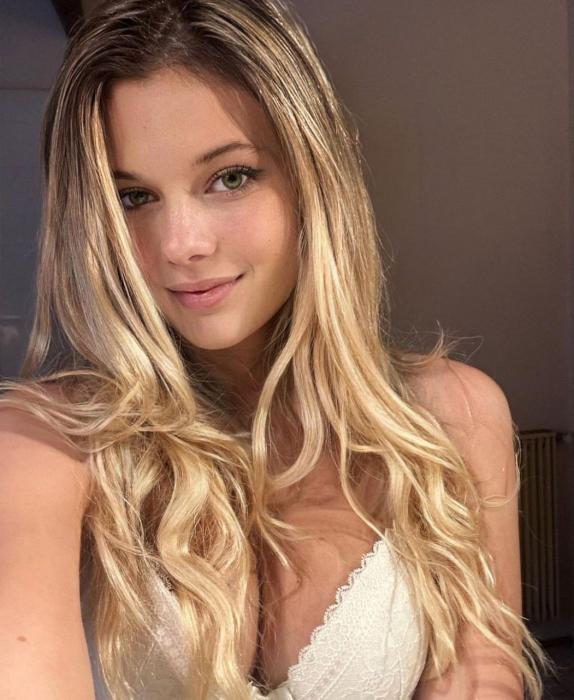 LOLA (25)