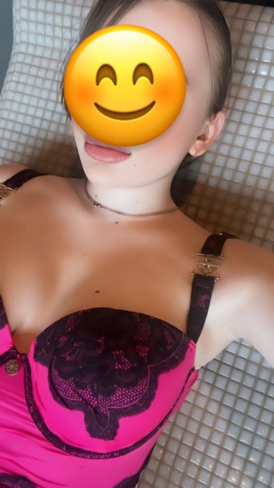Oksana (22)