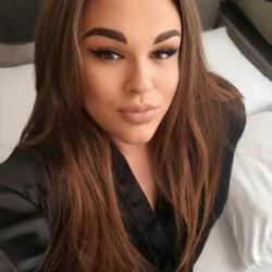 STUNNING TRANS