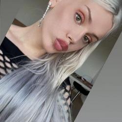 HORNY GIRL