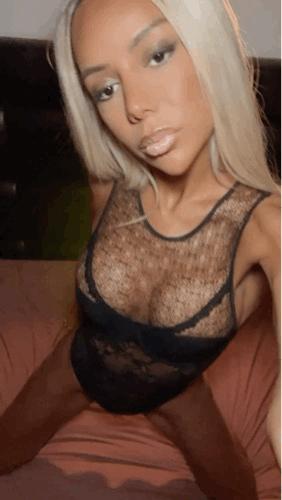 Real Pictures (26)