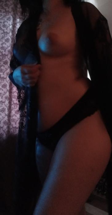 Kate (26)