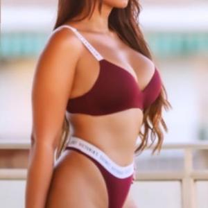  Vanesa VIP 