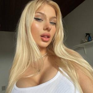 ️Karolina️