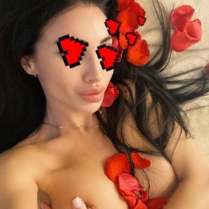 Elizabeth ️