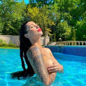 Squirting girl