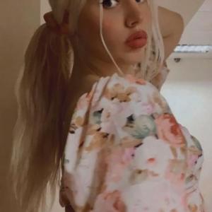 SEXY GIRL