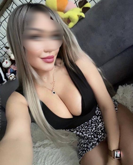Anna (30)