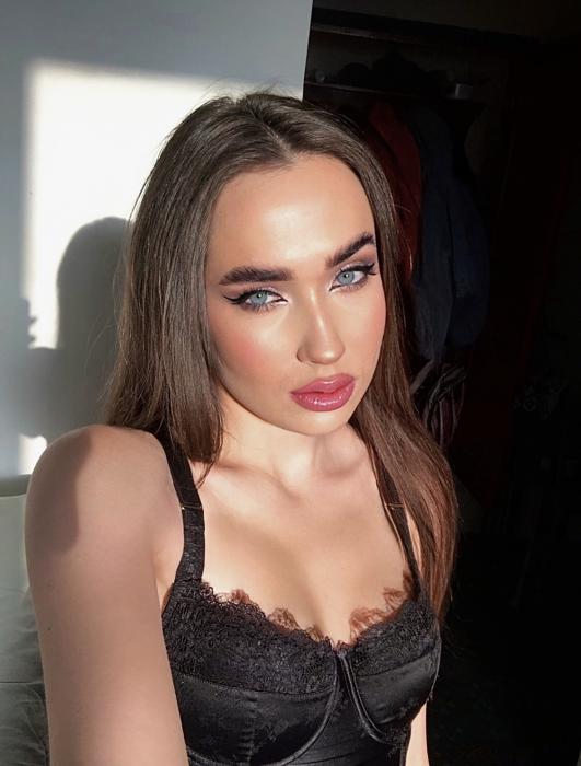 Lana (20)