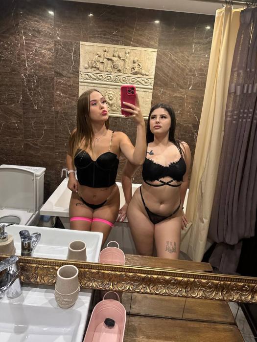 Адель и Лана (21)