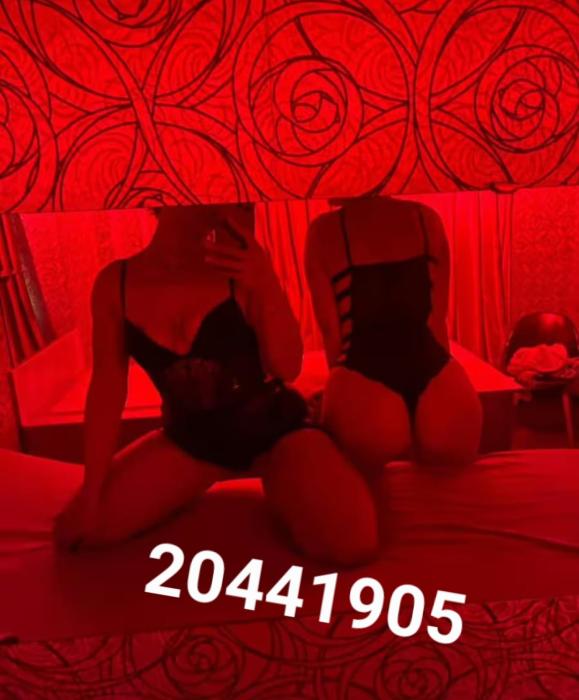 2*GIRLS (25)