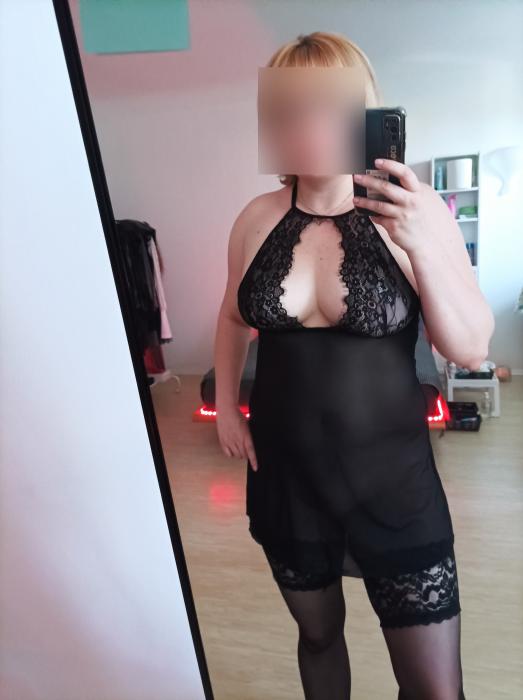 Nika (36)