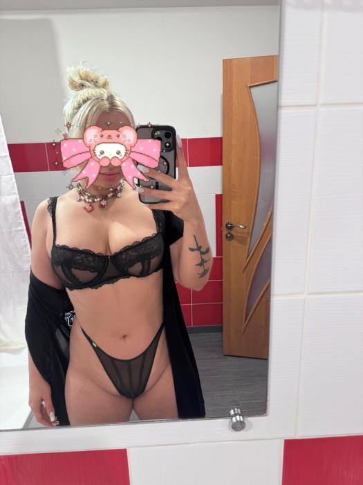 Adelina (28)