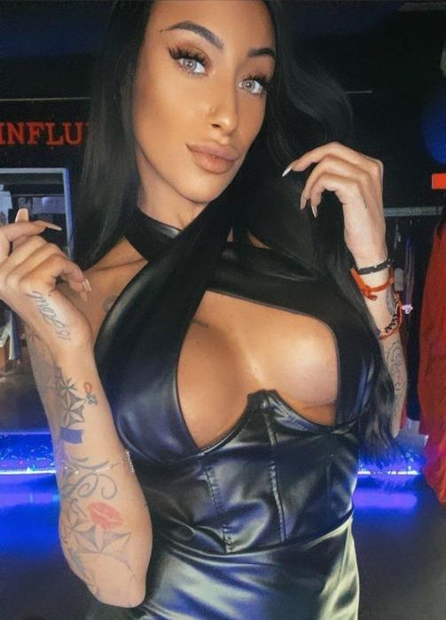 Isabella (31)