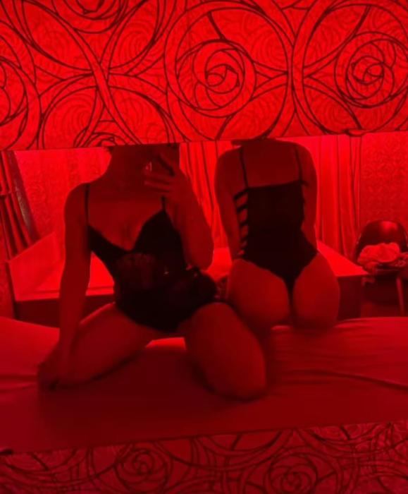 Elina/Katja (27)