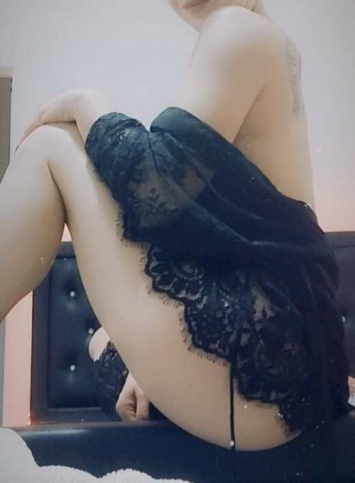 Milana (25)