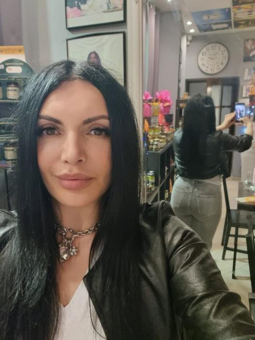 Oksana (38)