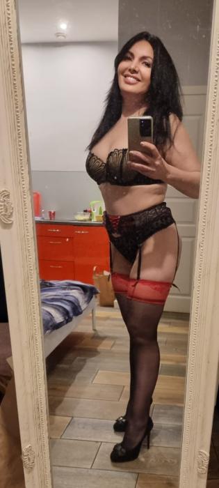 Oksana (38)