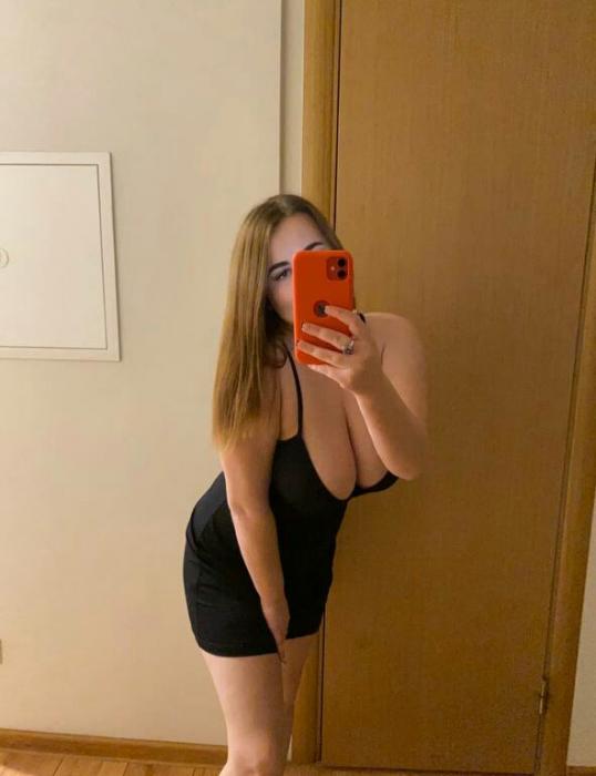 Mila (23)