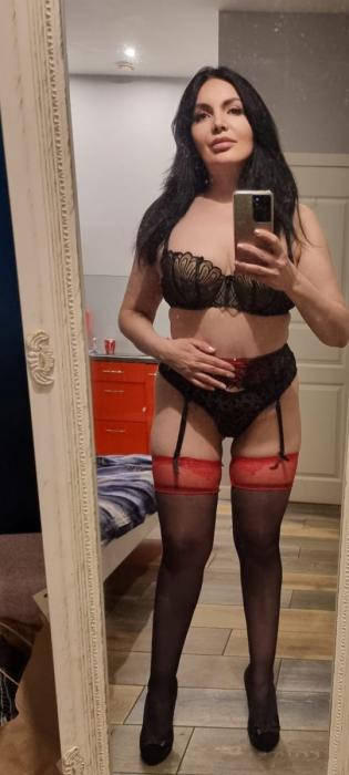 Oksana (38)