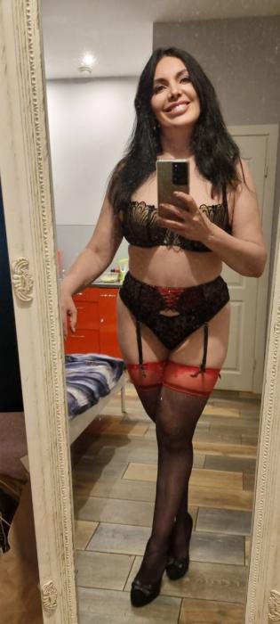 Oksana (38)
