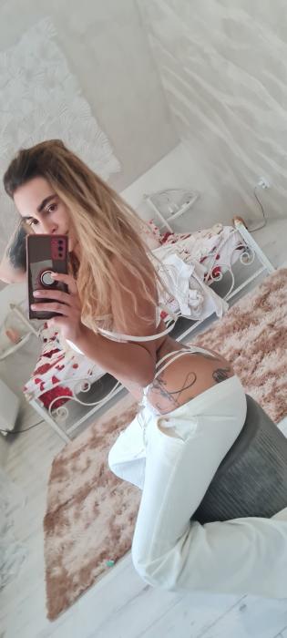 Milena (30)