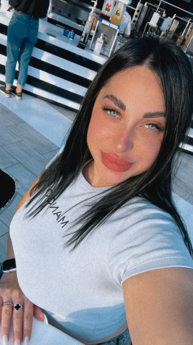 Nikol (26)