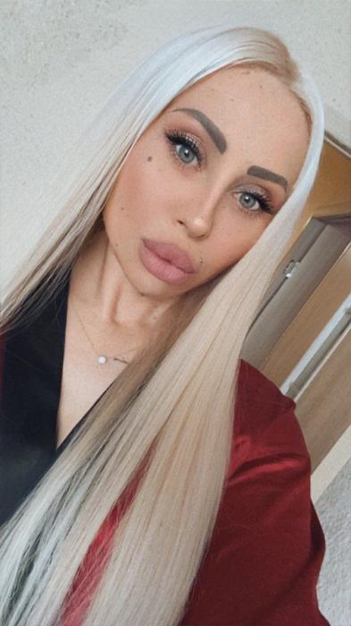 Vika (23)