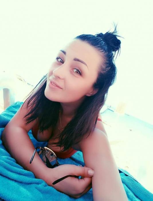 Vikky (26)