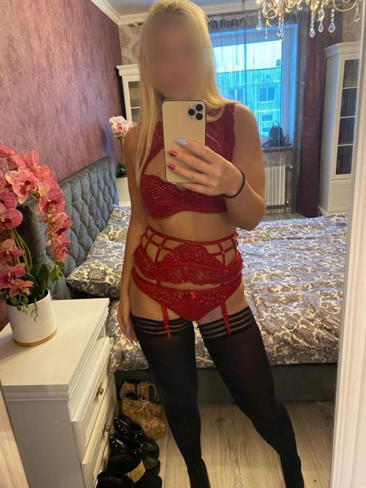 Kristina (32)