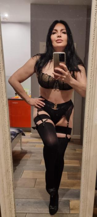 Oksana (38)