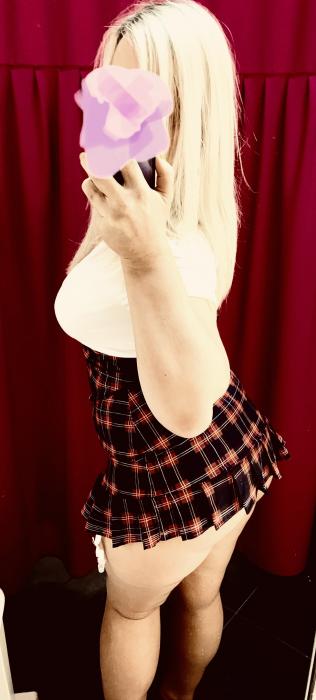 Bella (29)