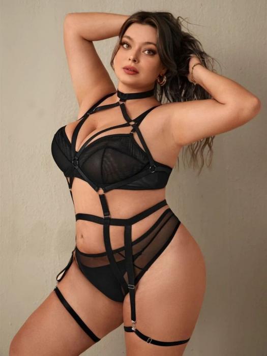 Karolina (28)