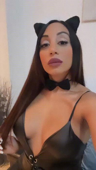 Vanessa  (26)