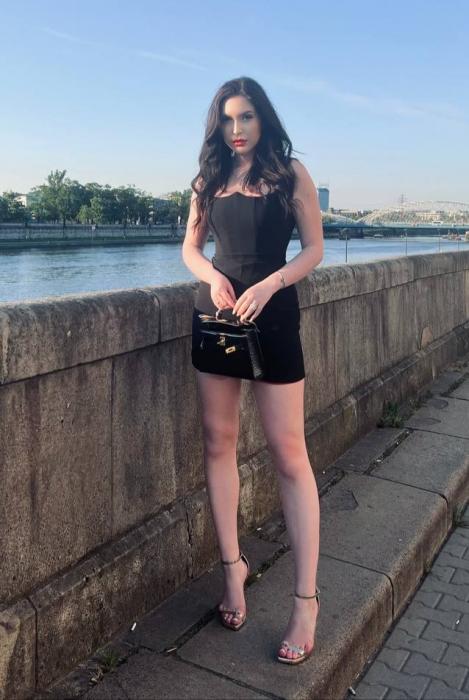 Alina (20)