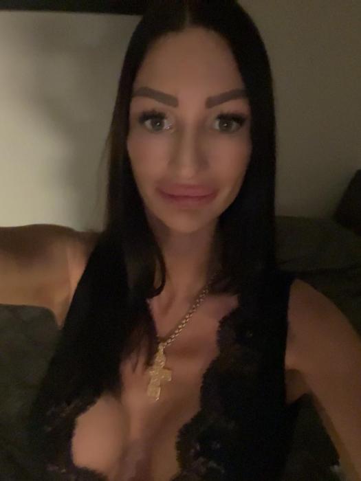 Elīna 250€ stunda (35)